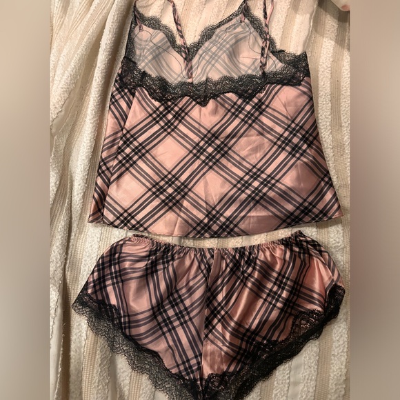 victoria’s secret pajama set - Picture 3 of 5